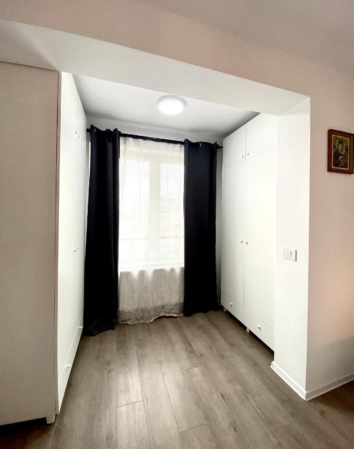 Astoria Apartment - Pet Friendly Brasov Bagian luar foto
